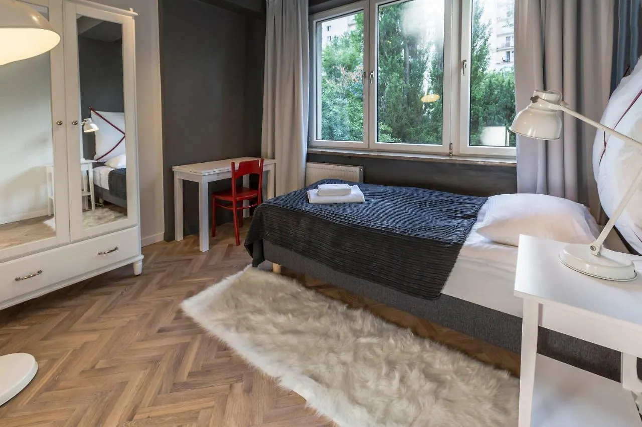 Irysowy Premium Hostel Warsaw Homestay