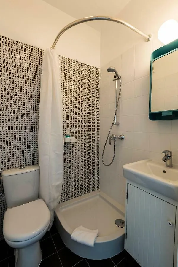 Irysowy Premium Hostel Varşova 0*,